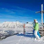 Apart-hotel Adler Saalbach-Hinterglemm