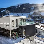 Adler Aparthotel