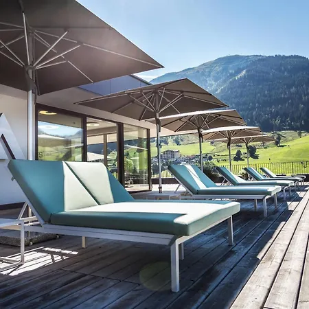 Adler Aparthotel 4*