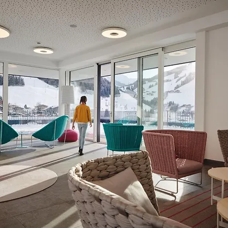 Adler Lägenhetshotell Saalbach-Hinterglemm